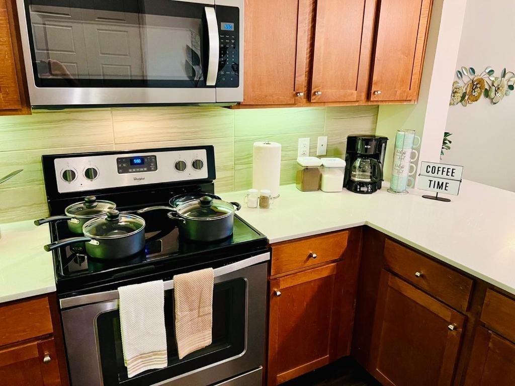 יוסטון Downtown Apt Free Parking - Pool - Gym - Fully Kitchen מראה חיצוני תמונה