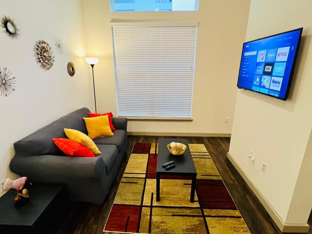 יוסטון Downtown Apt Free Parking - Pool - Gym - Fully Kitchen מראה חיצוני תמונה
